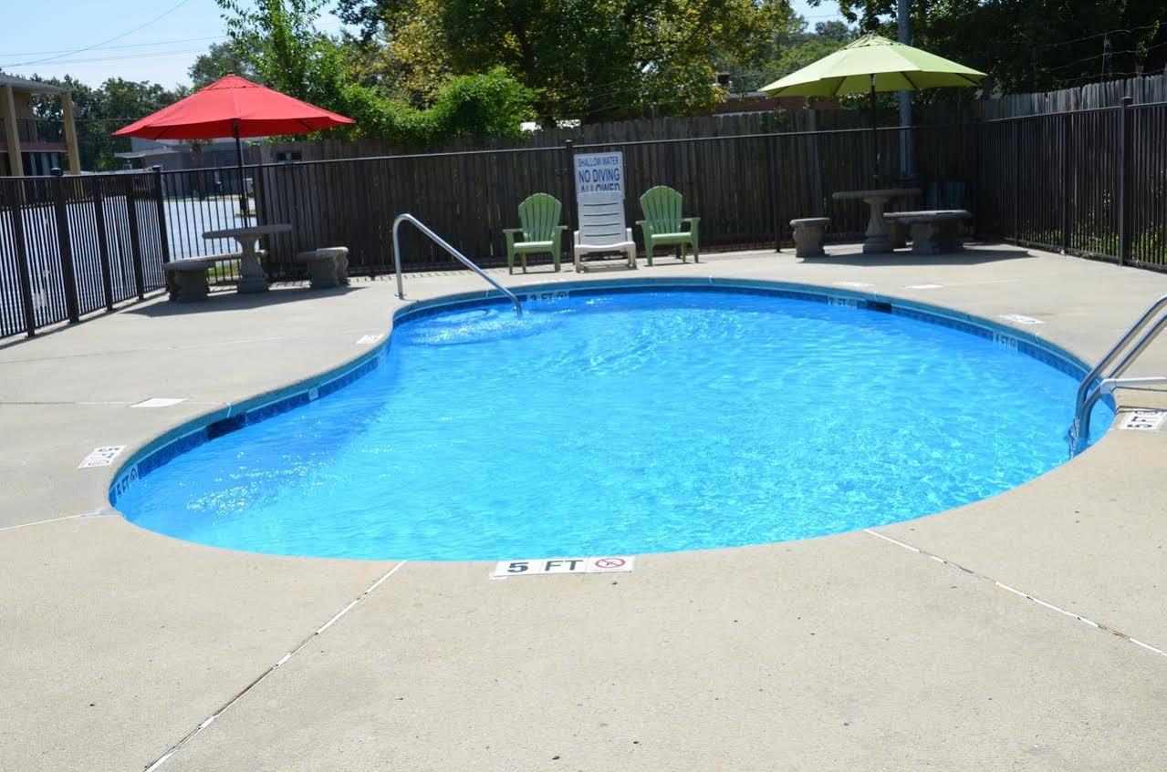Days Inn Cheraw Bagian luar foto