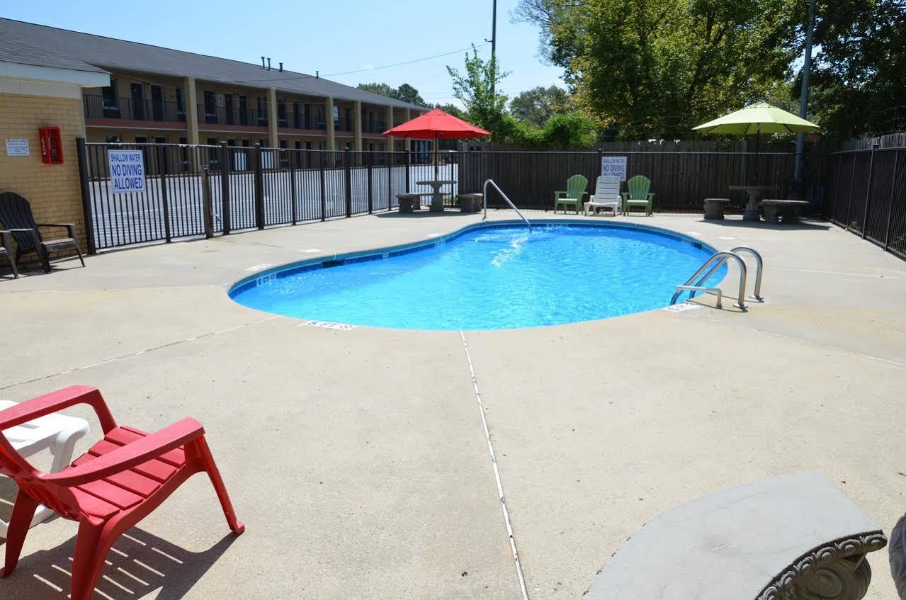 Days Inn Cheraw Bagian luar foto
